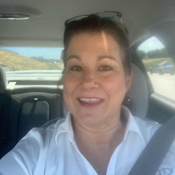 Meet your Posher, Susan - Picture 5 of 16